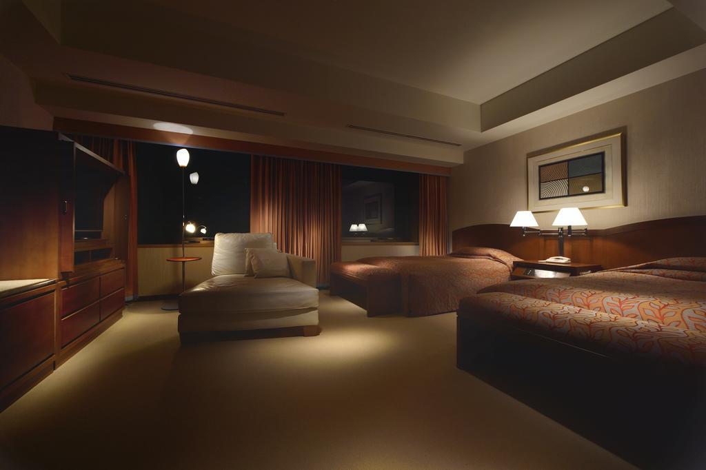 Royal Pines Hotel Urawa Saitama Exterior photo
