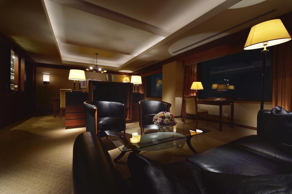 Royal Pines Hotel Urawa Saitama Exterior photo