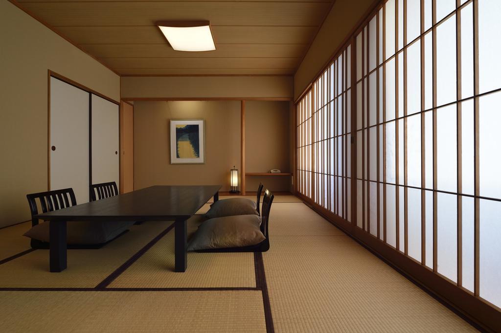 Royal Pines Hotel Urawa Saitama Exterior photo