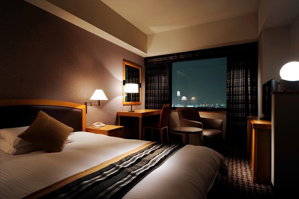 Royal Pines Hotel Urawa Saitama Exterior photo